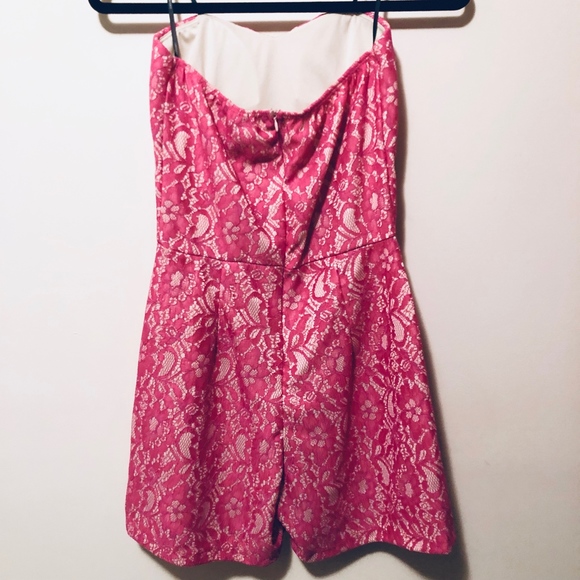 Strapless pink floral romper medium - Picture 2 of 3